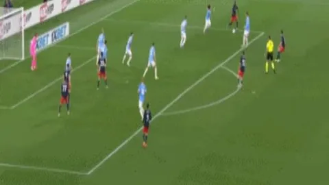 皇马深陷困境！阿隆索面临重大挑战，塞维利亚之战决定命运